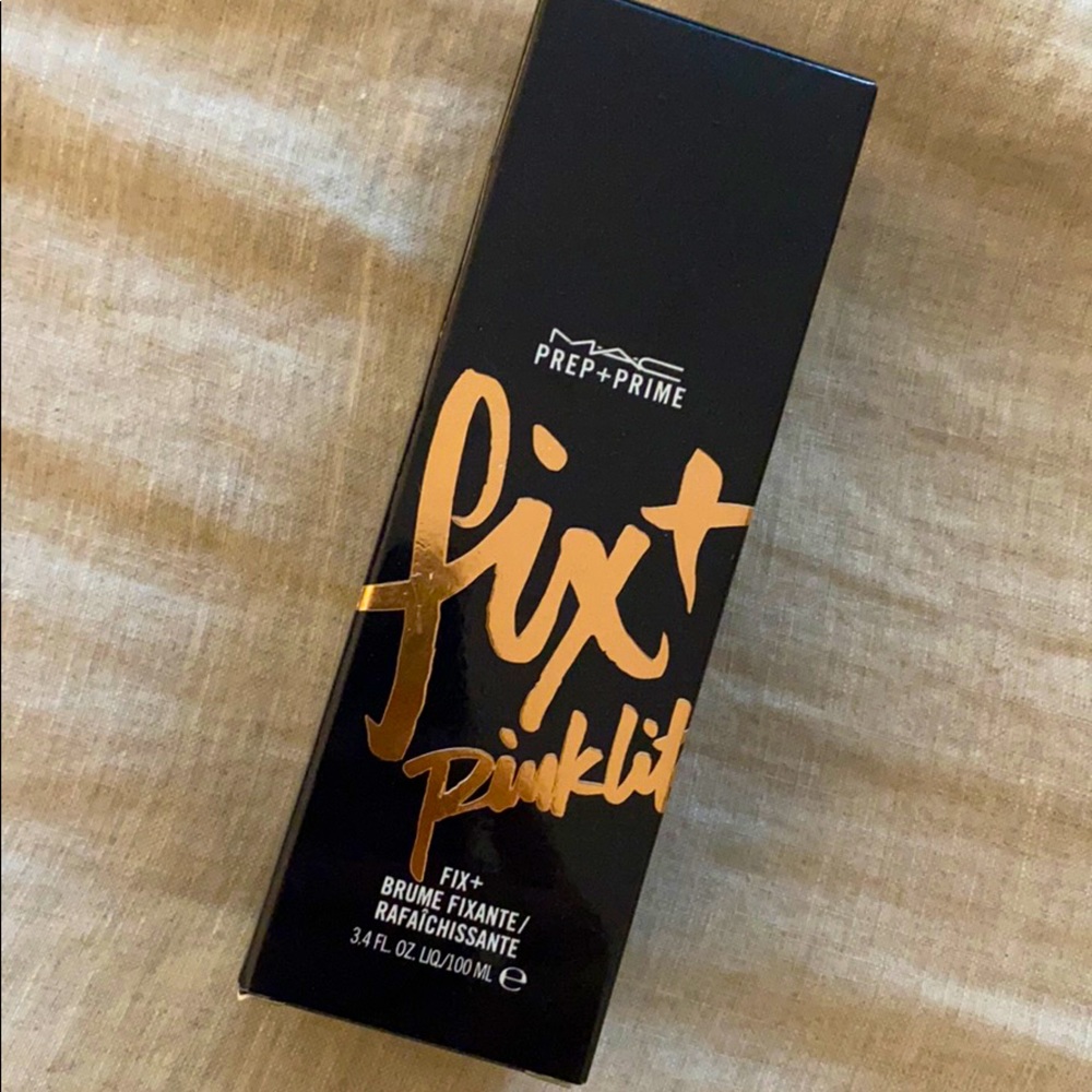 MAC Fix+ Pinklite NEW IN BOX